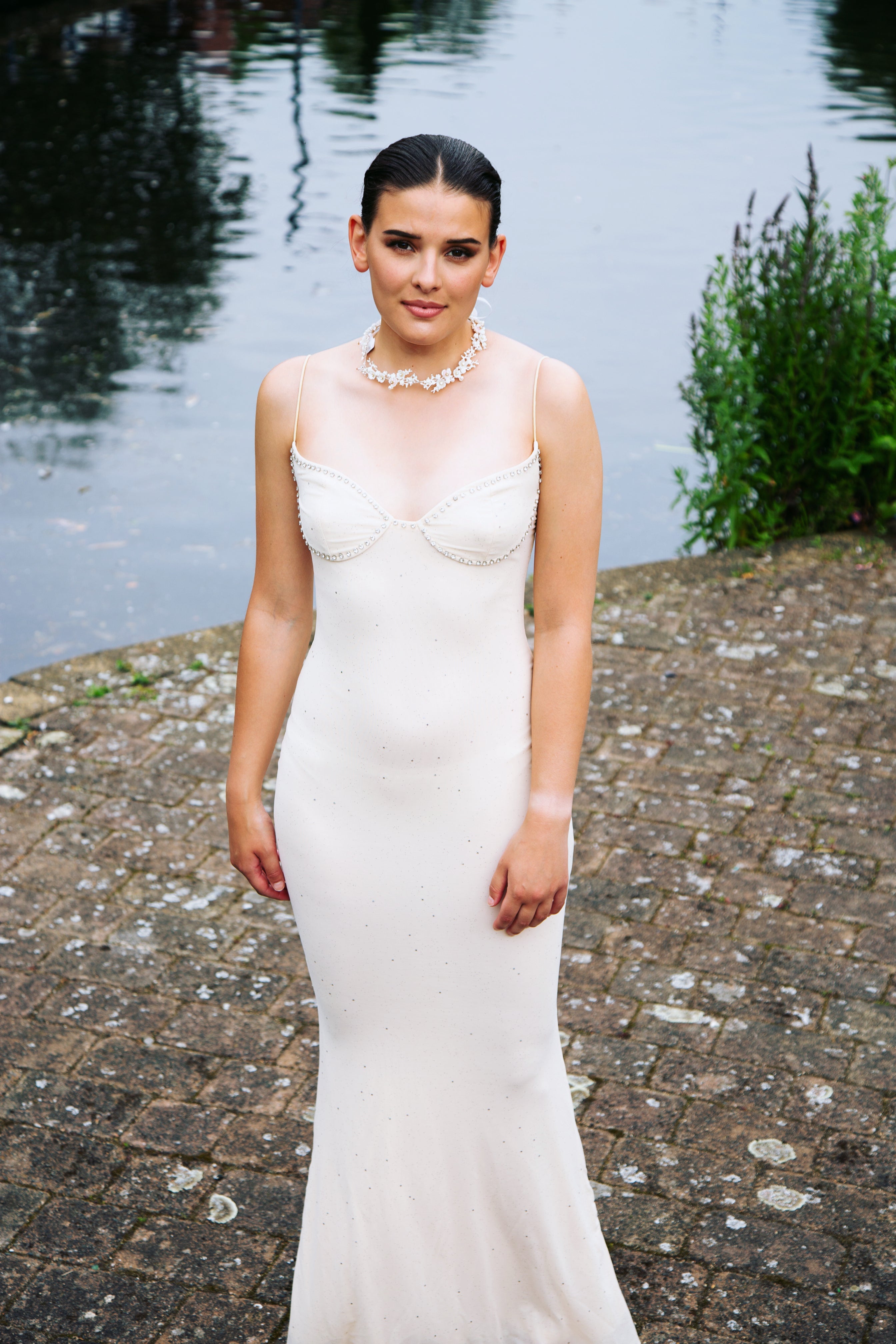 ISABELLE | FITTED EMBELLISHED GLITTER GOWN